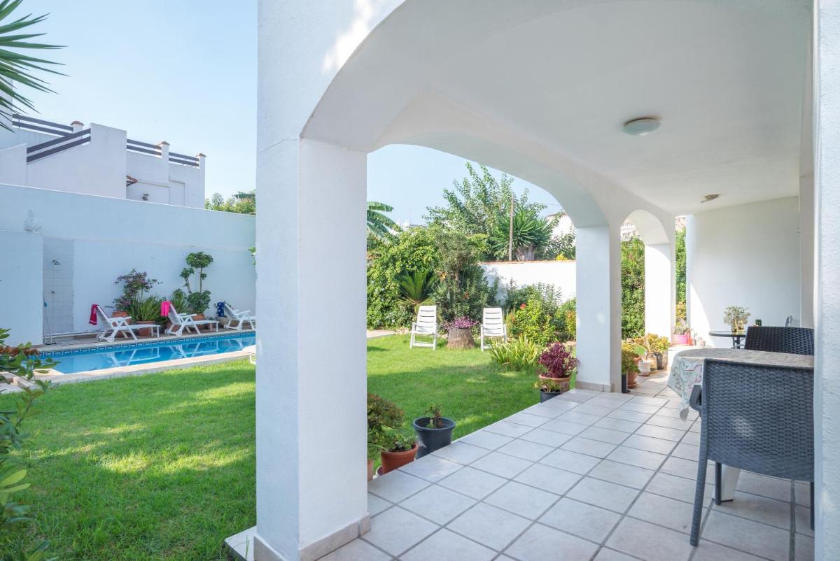 Villa at the Beach - Housity