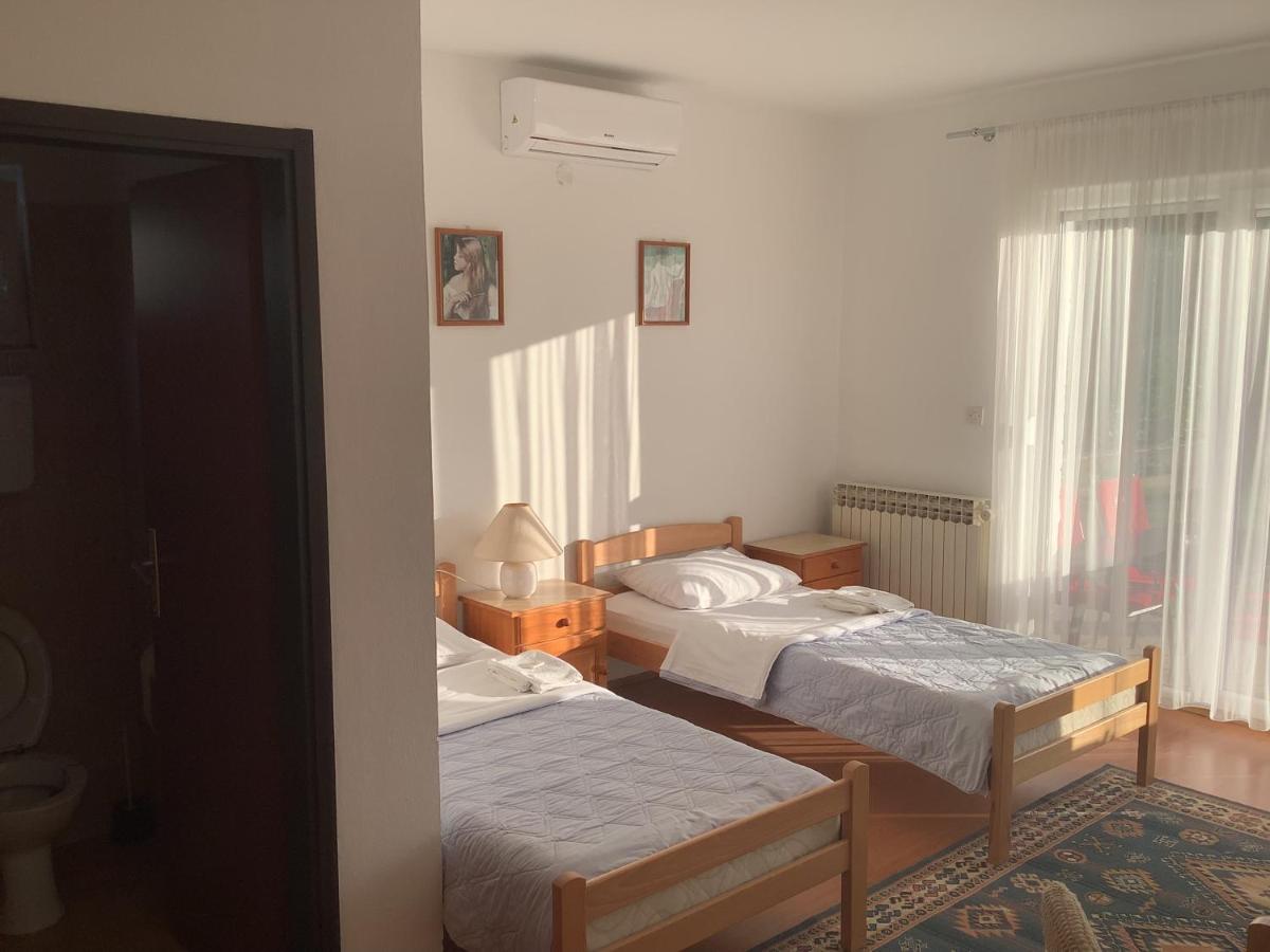 Sobe Pipić - Housity