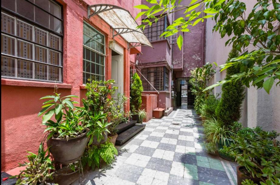 Rustic Chic House, steps away from Reforma - Housity
