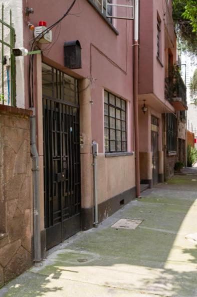 Rustic Chic House, steps away from Reforma - Housity