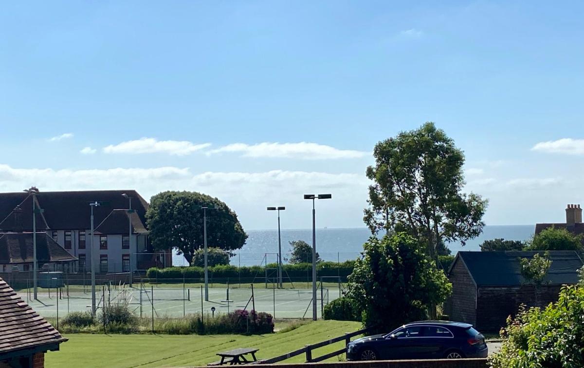 Coastal Mews House close to Beach - Housity