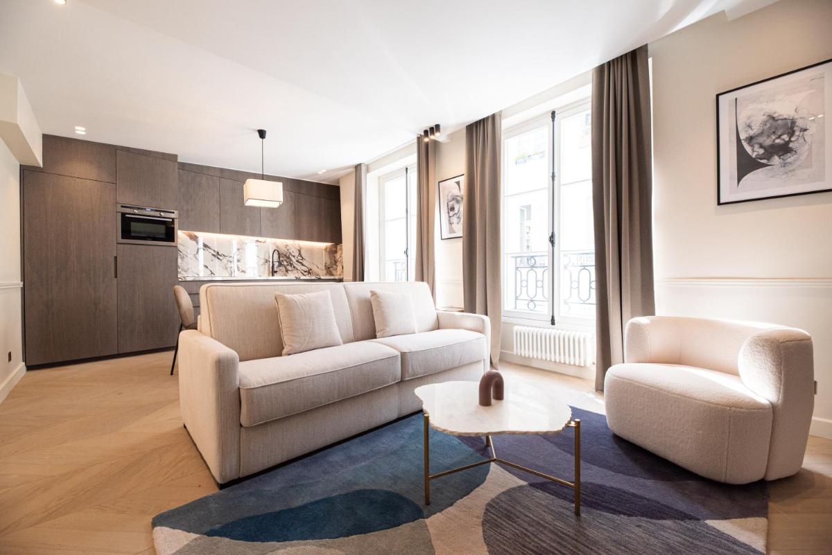 MBM - Luxury home in marais - Housity