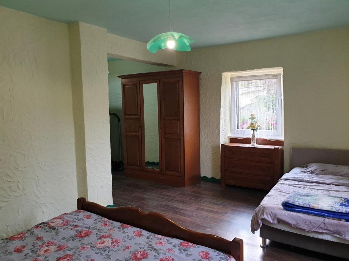 House Roza - Housity