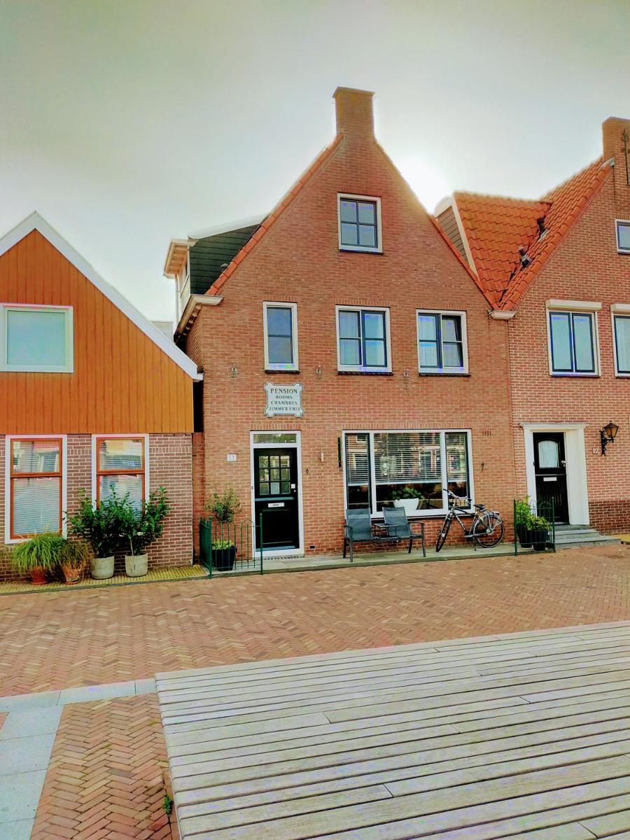 Noemie's Pension House - Housity