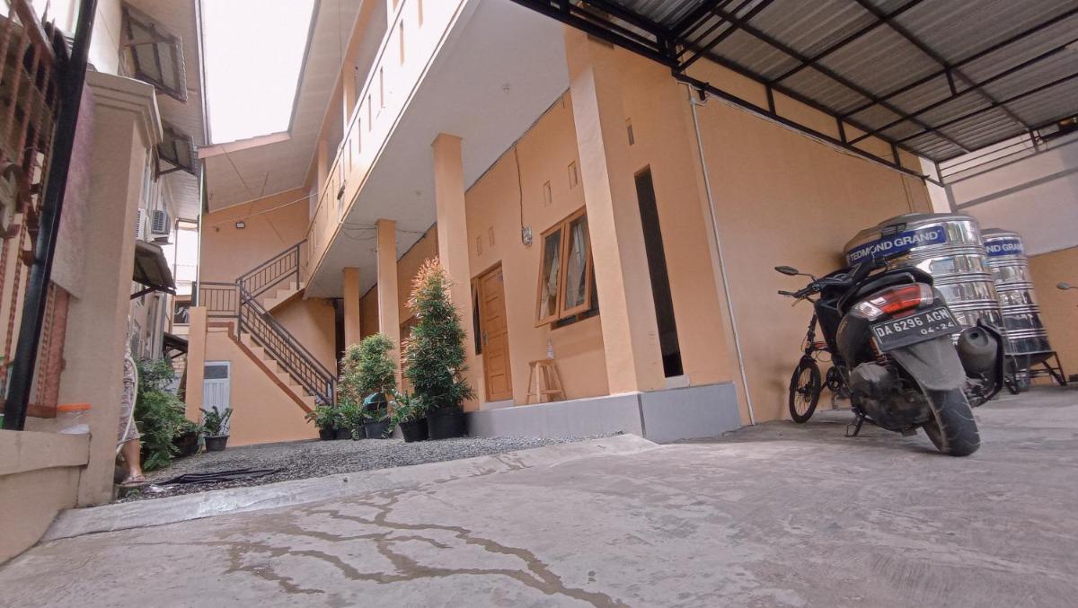 Anggrek Homestay - Housity