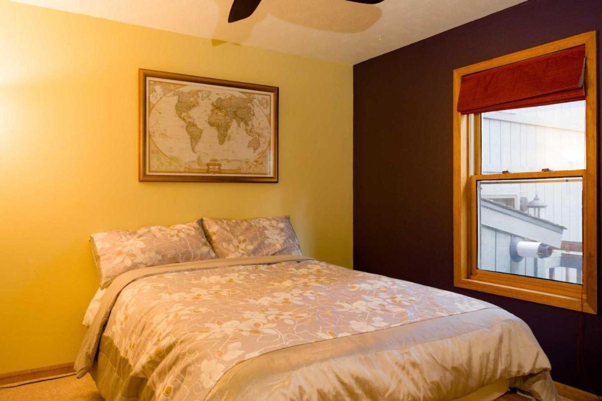 Spectacular Mountain Top Property - Housity