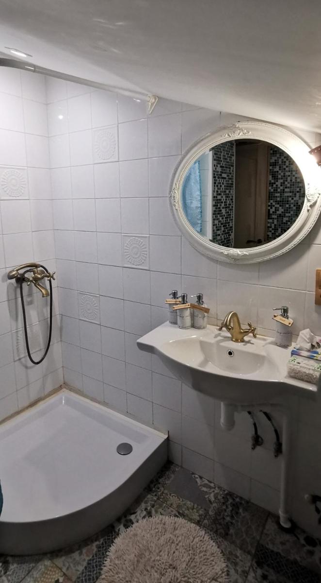 Old Town Apartments - Housity