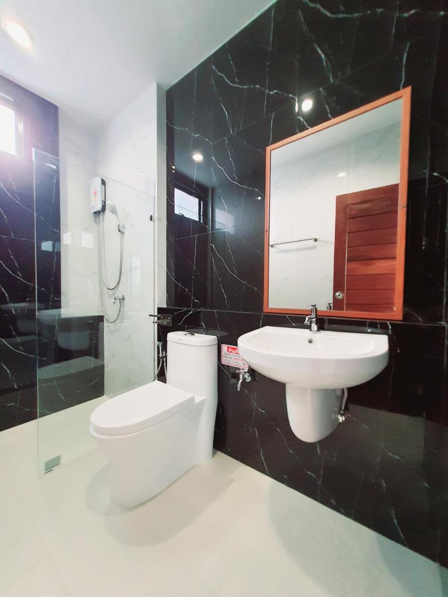 Suitetrails - SUhotel Suratthani