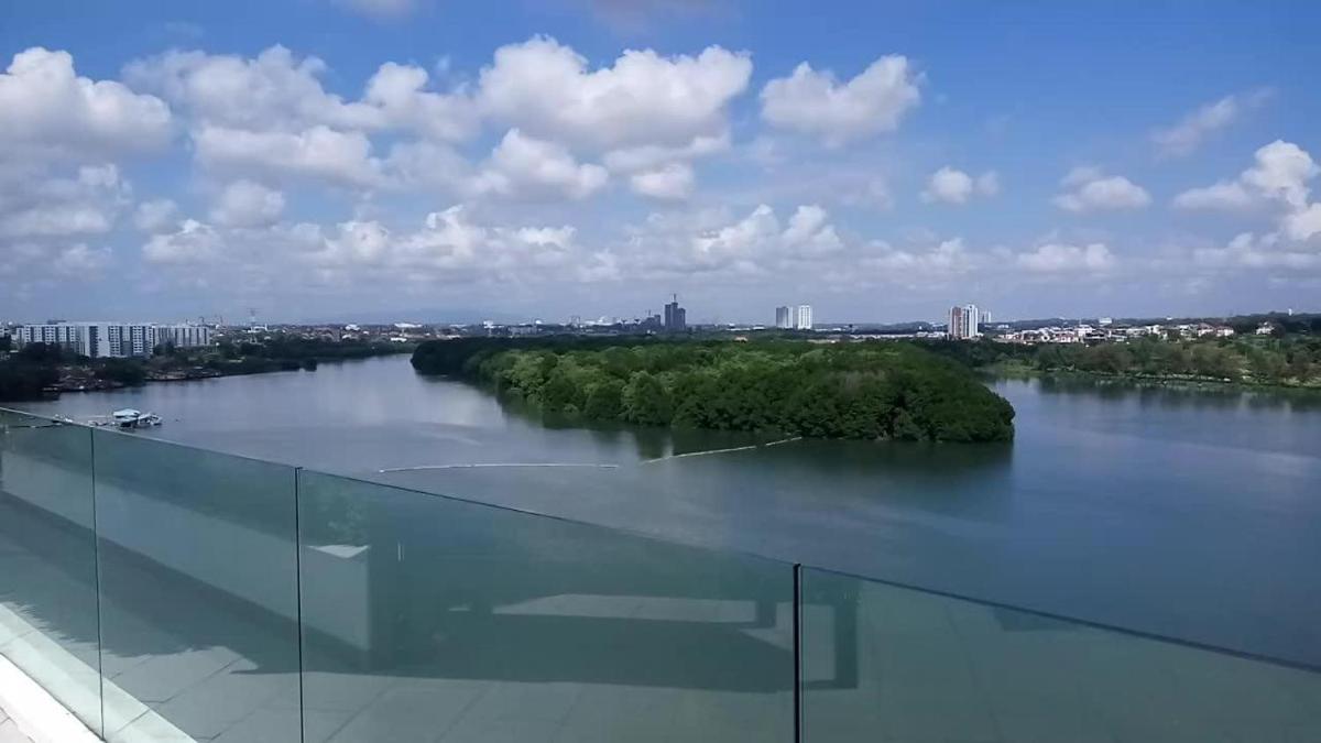 Bayu Marina Residence 3 Mins away Mid Valley Southkey - Housity