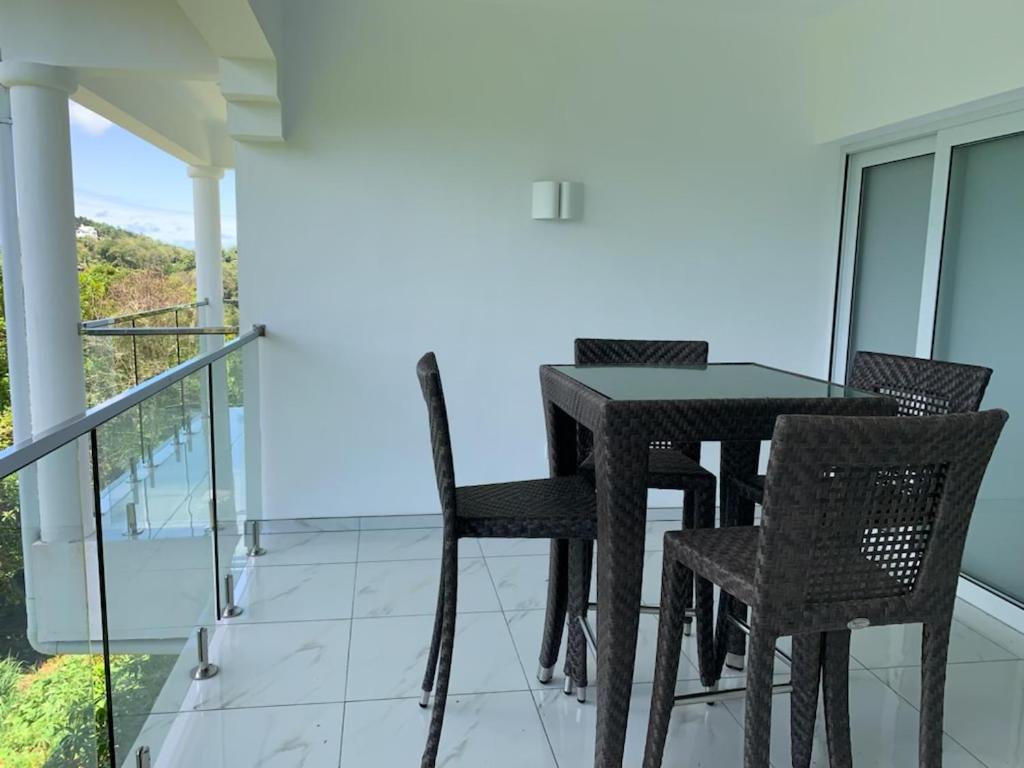 Baie Lazare View - Housity