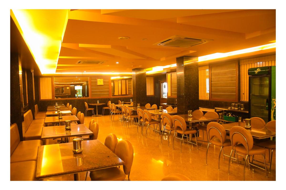 Hotel SR Tiruchendur - Housity