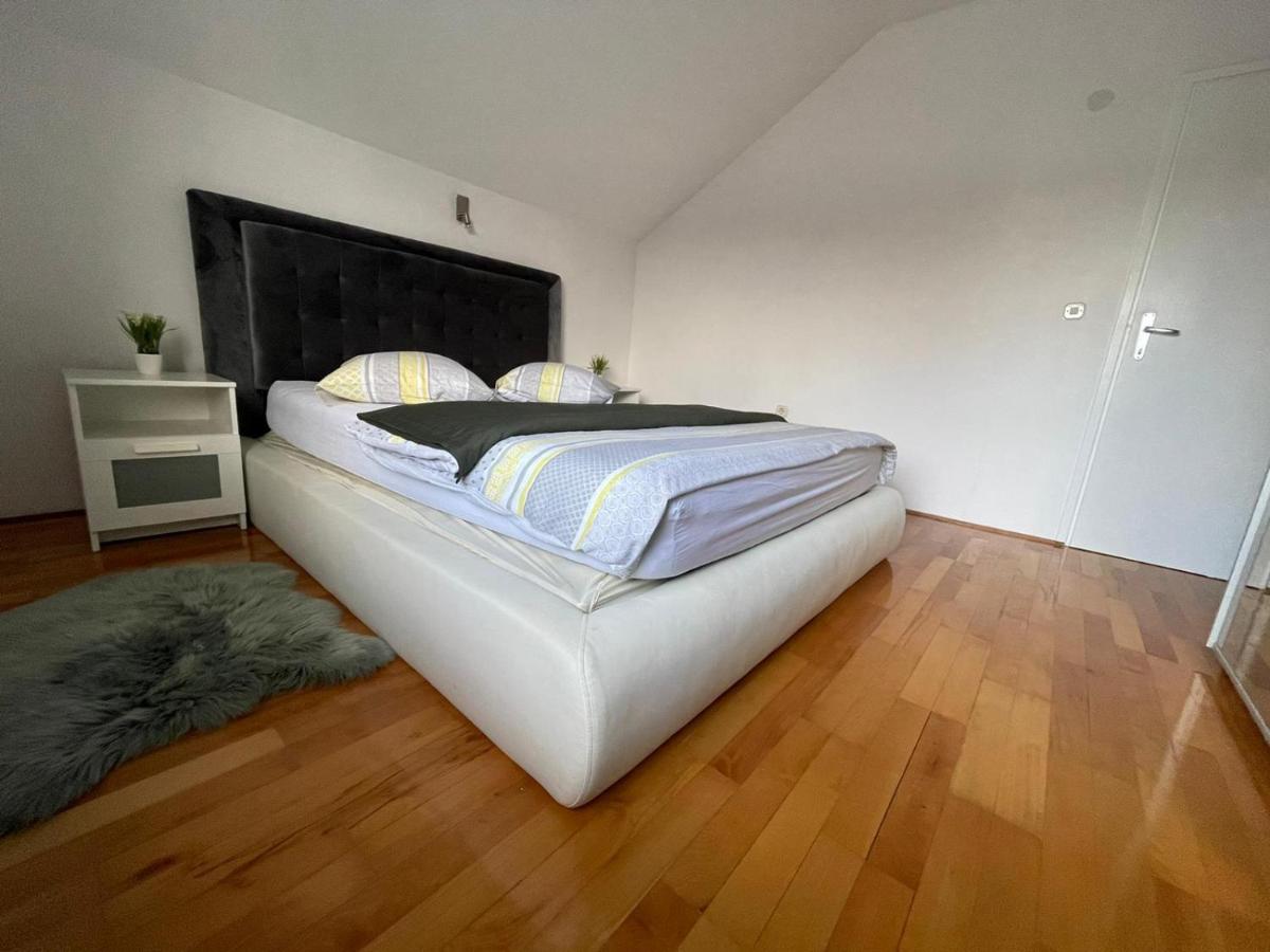 Komfort Apartman Bilivano - Housity