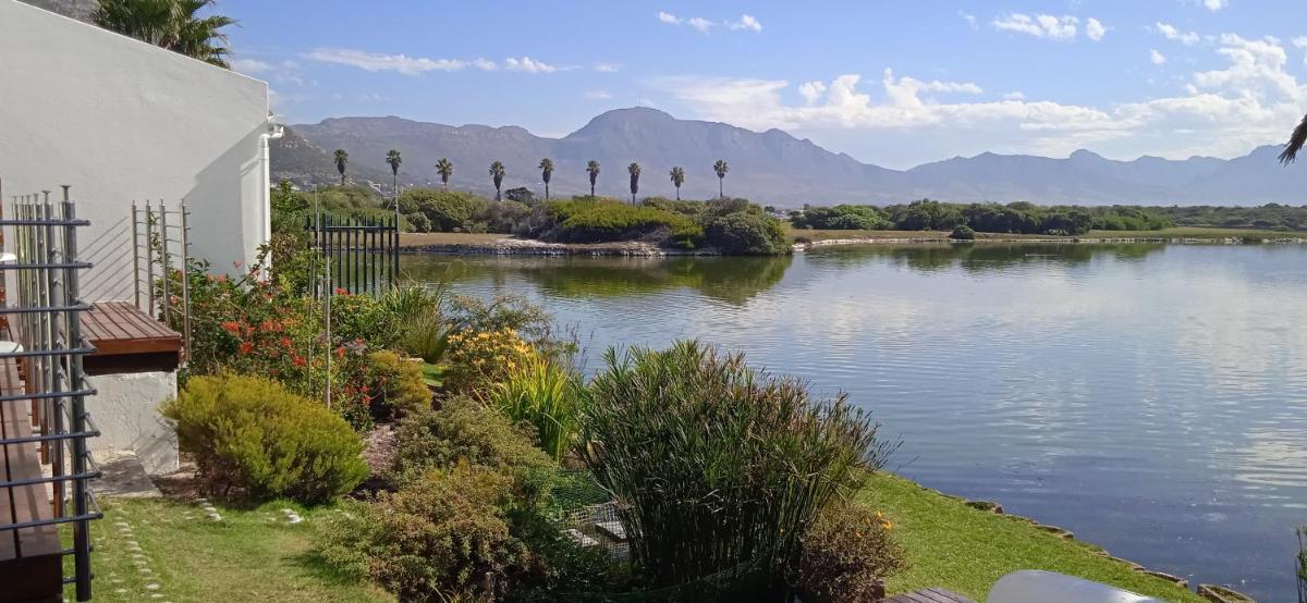 Vlei Cove Guesthouse - Housity