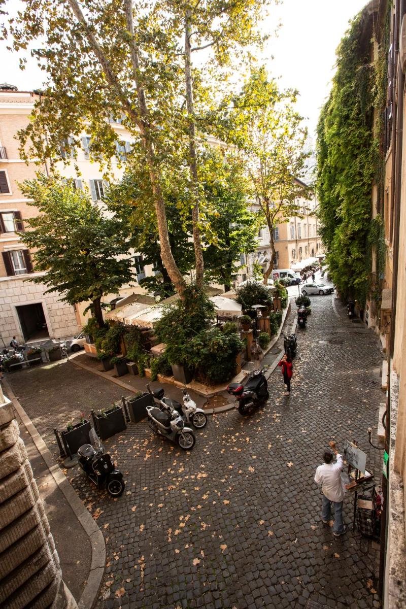 NAVONA VITA SUITES - Housity