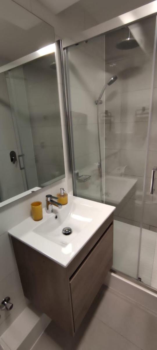 Edificio Curitiba, Apartamento nuevo y céntrico 1B 1D - Housity