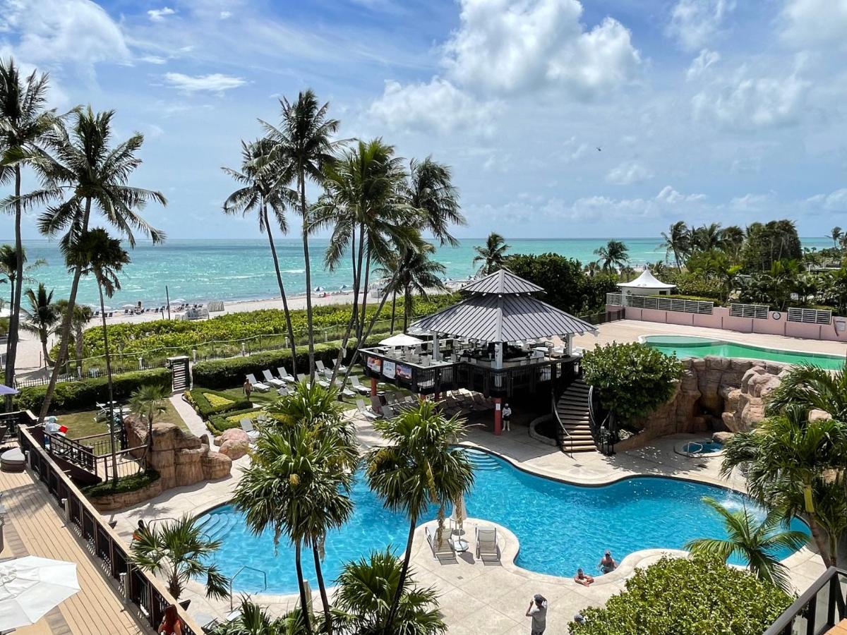 The Alexander Beach Residences - Housity