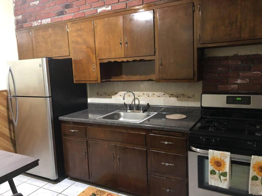 Canarsie Home Away 2 BR Apt - Housity