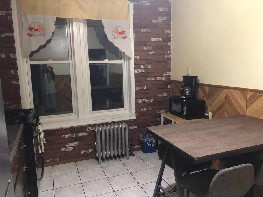 Canarsie Home Away 2 BR Apt - Housity