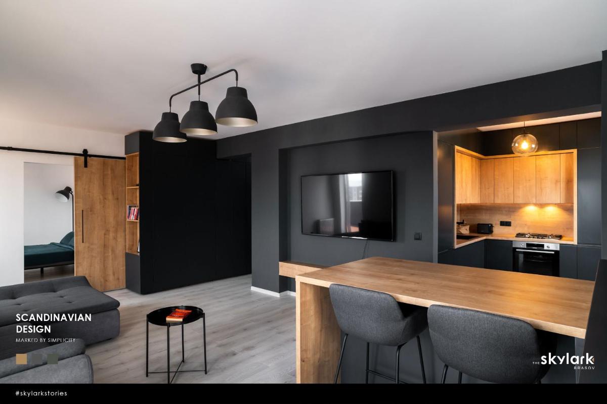Skylark - Manhattan Penthouse with Jacuzzi & Panoramic View - Housity