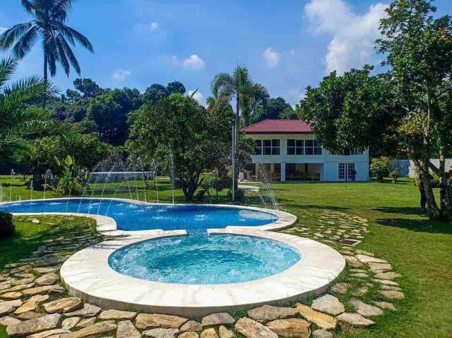 Casa Elena Staycation - Housity