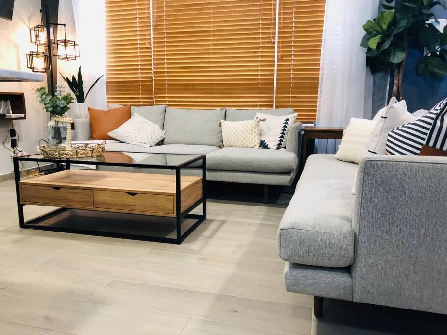 Modern Home in the heart of Rosarito - Housity