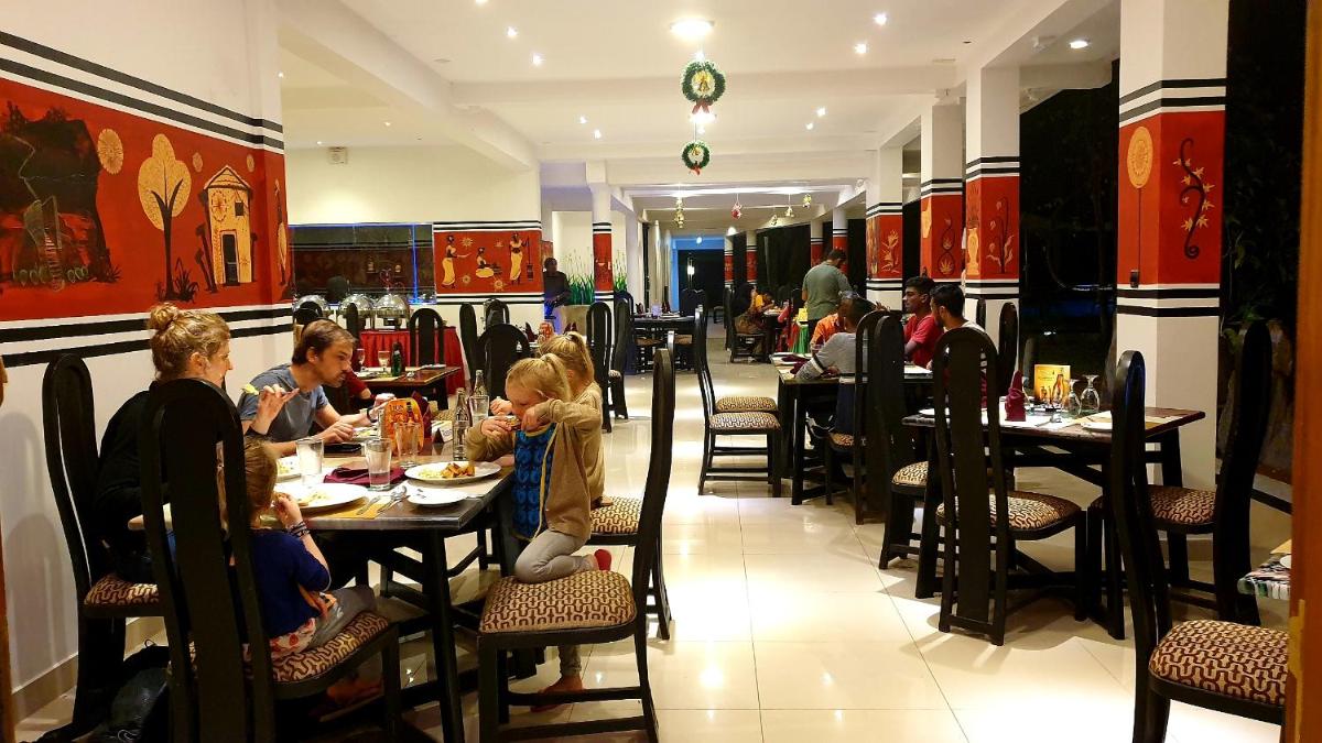 Hotel Eden Garden - Housity