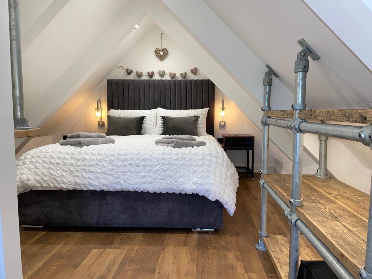 Beechwood Nook- Crown Lodges - Housity