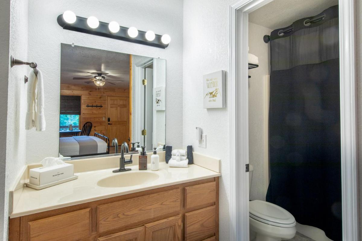 Mount Mitchell Eco Retreat - Housity
