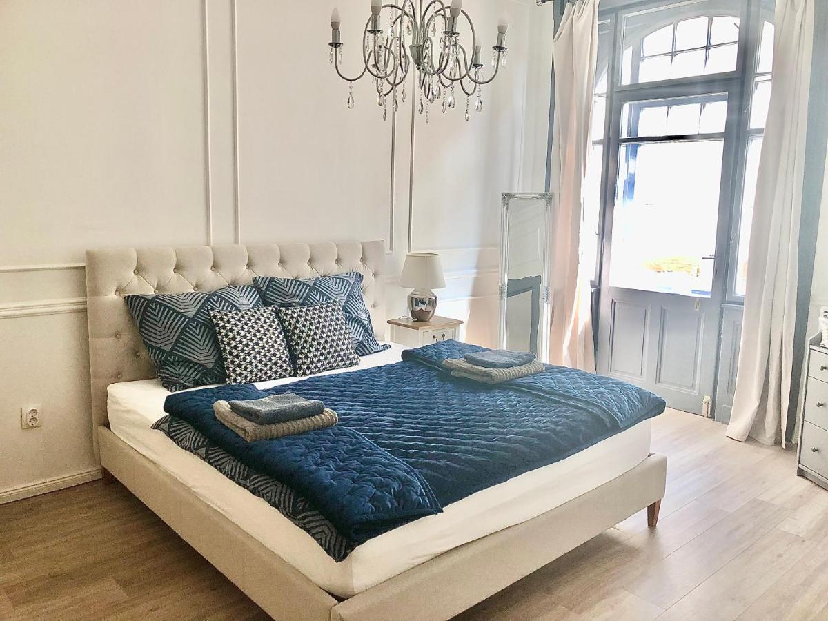 dFive New Stylish Lux Apartment at the Centre - Housity