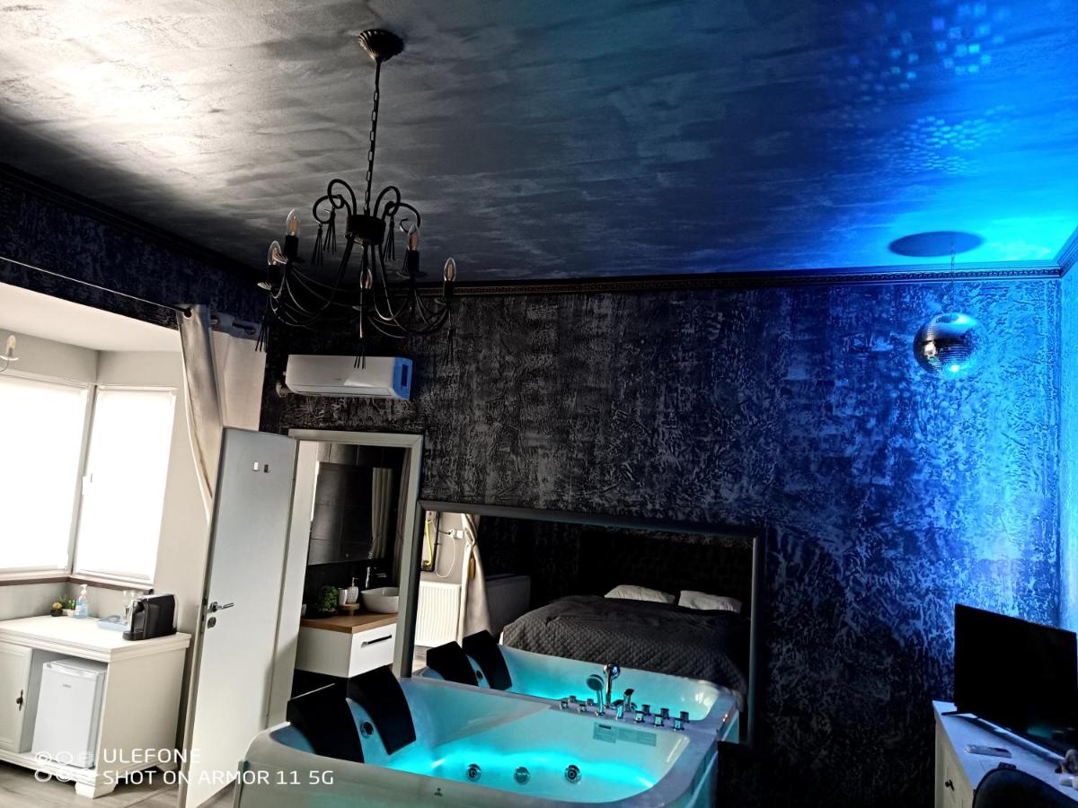Valeria's Nest - Housity
