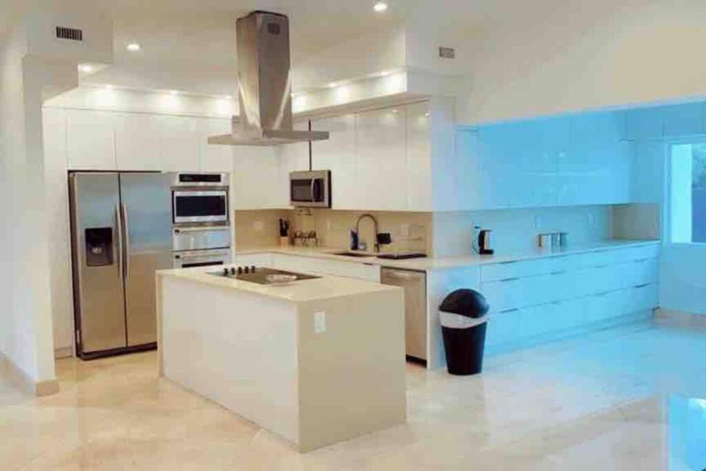 Pool Villa - Housity