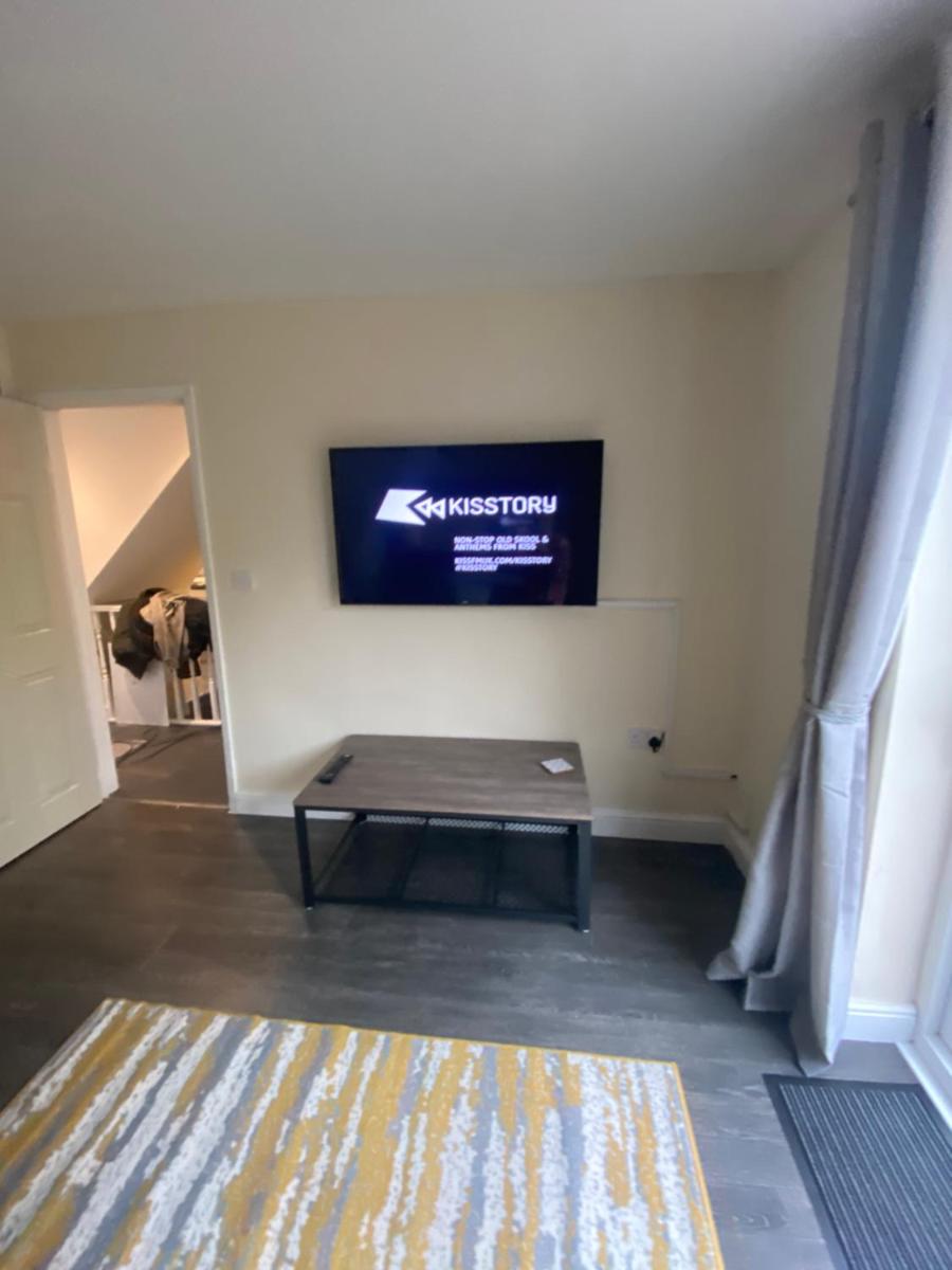 Lovely 1-bedroom apartment with garden and parking - Housity