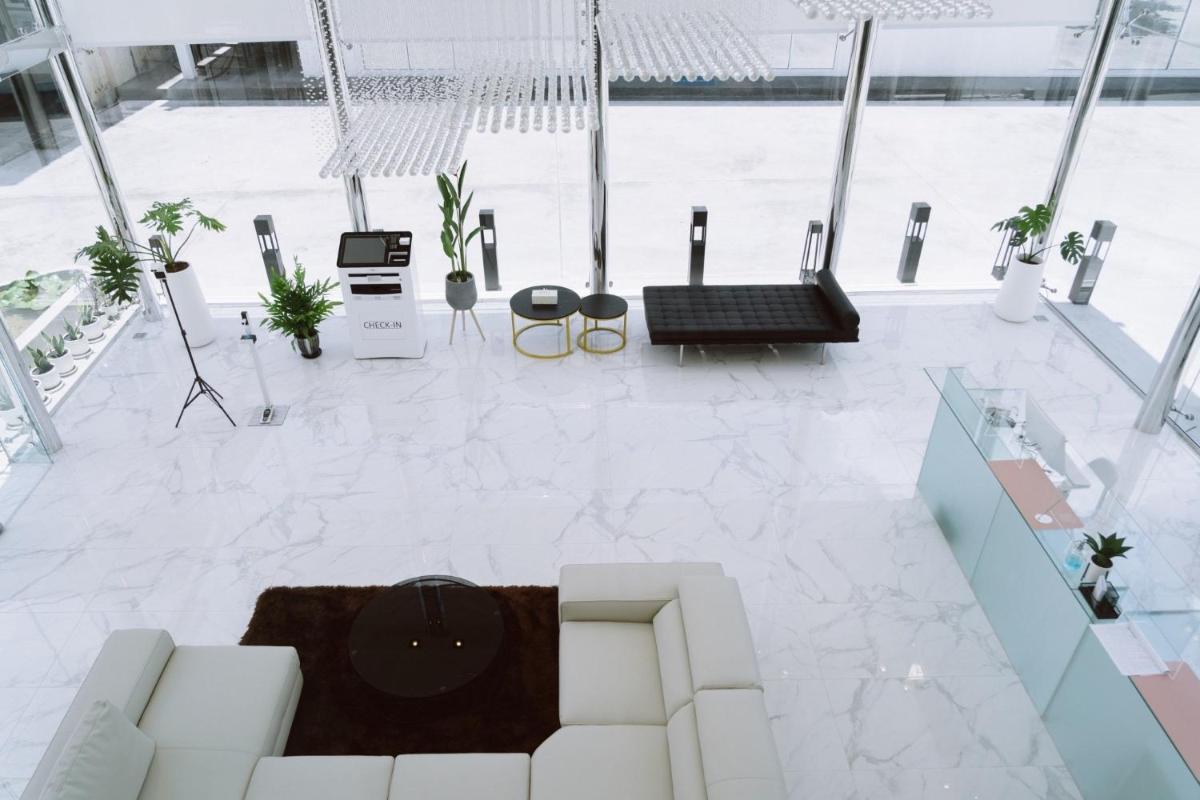 Thewhitehotel BY Charoensri - SHA Extra Plus - Housity