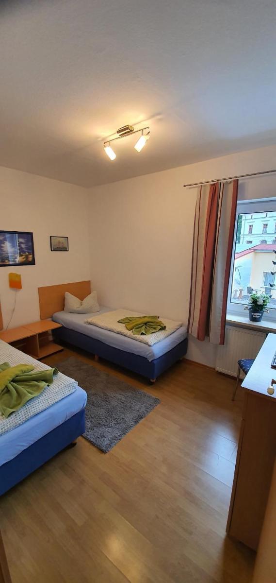 Pension Lenz - Housity