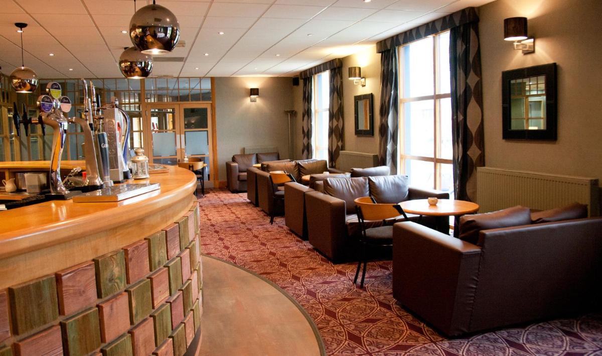 Castlecary House Hotel - Housity