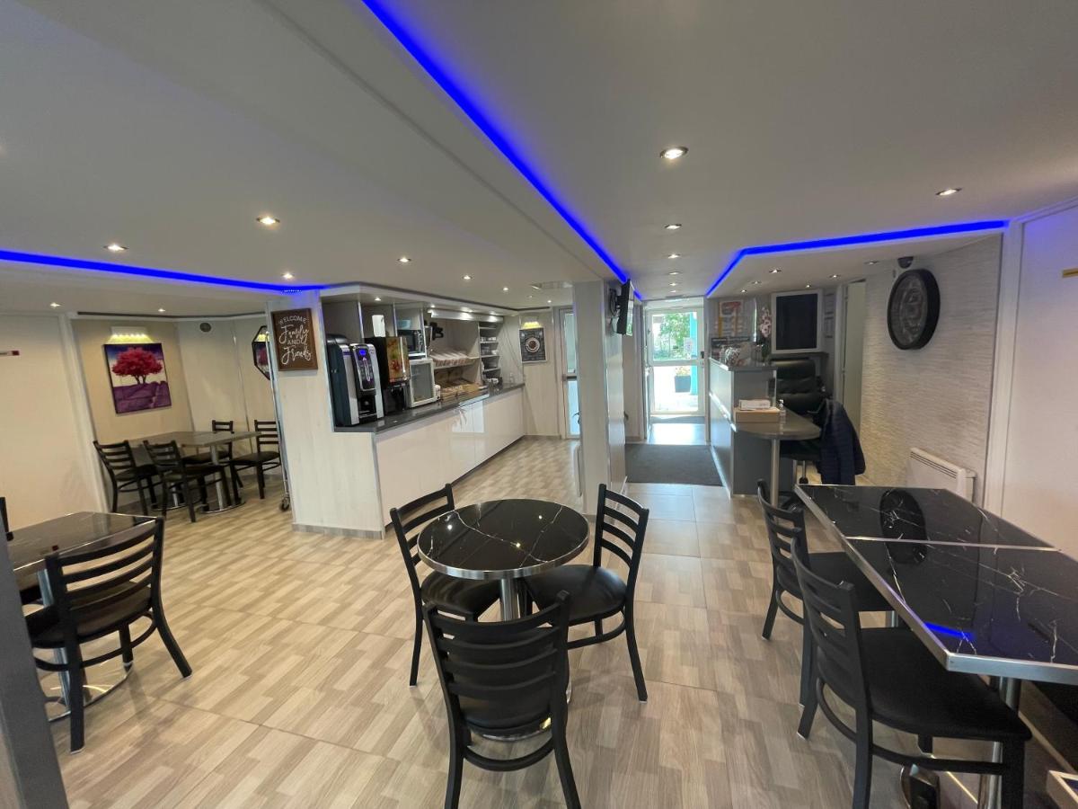 Fasthotel Roissy - Saint-Witz - Housity