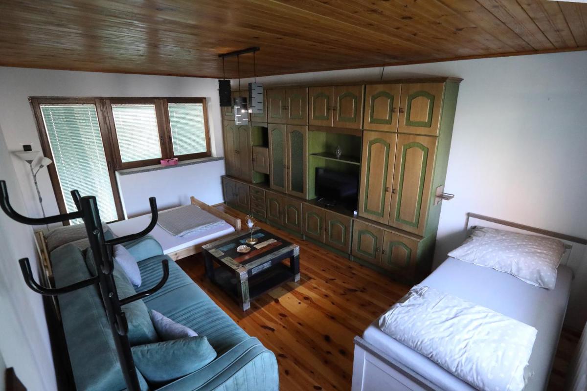 KURP - Pokoje Gościnne, Noclegi - Housity