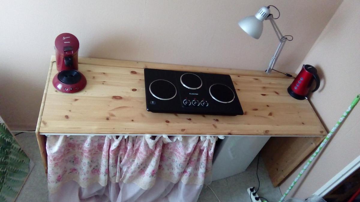 Privatzimmer für eine Person mit Kochgelegenheit - Housity