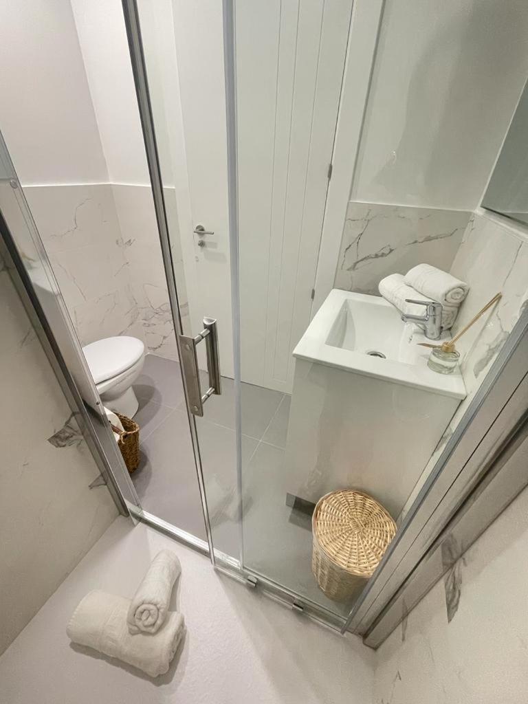 Apartamento la Paz WIFI y confort by apartamentos Logrono org - Housity