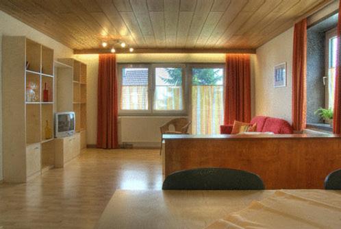 Landhotel Gasthof am Berg - Housity