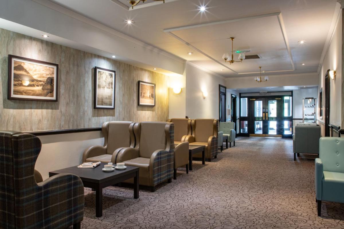 The Tarbet Hotel - Housity