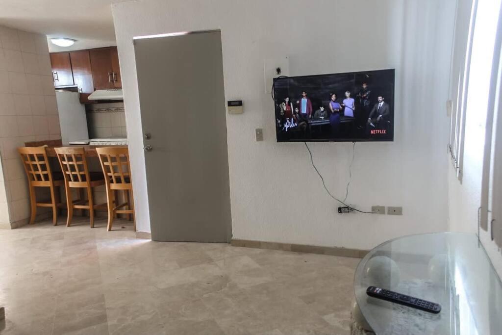 Casa Completa De Descanso Con Jacuzzi - Housity