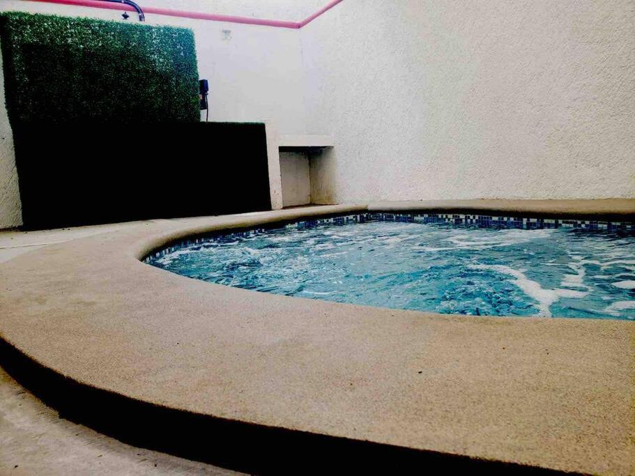 Casa Completa De Descanso Con Jacuzzi - Housity
