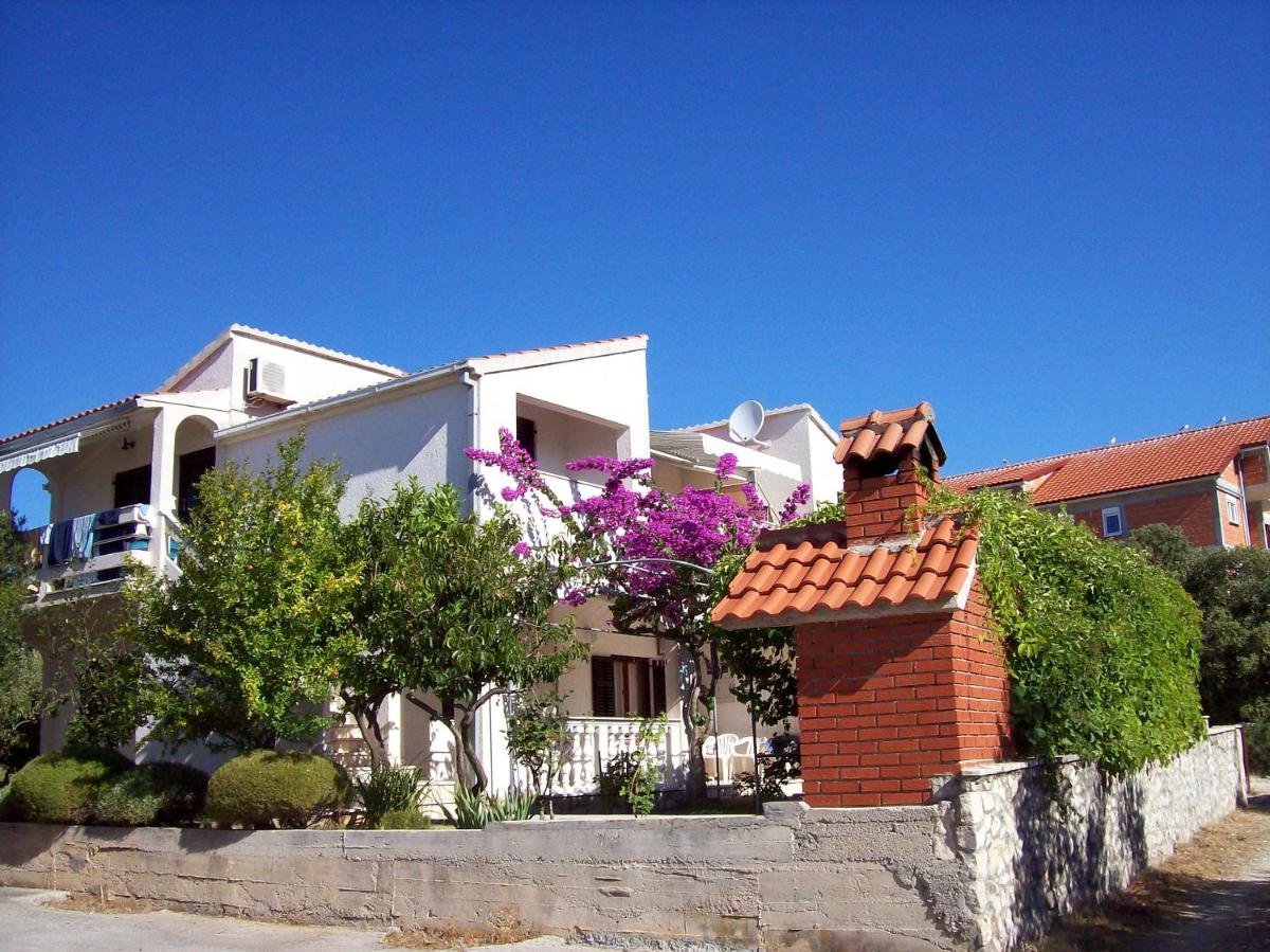 Apartments Barac - Housity