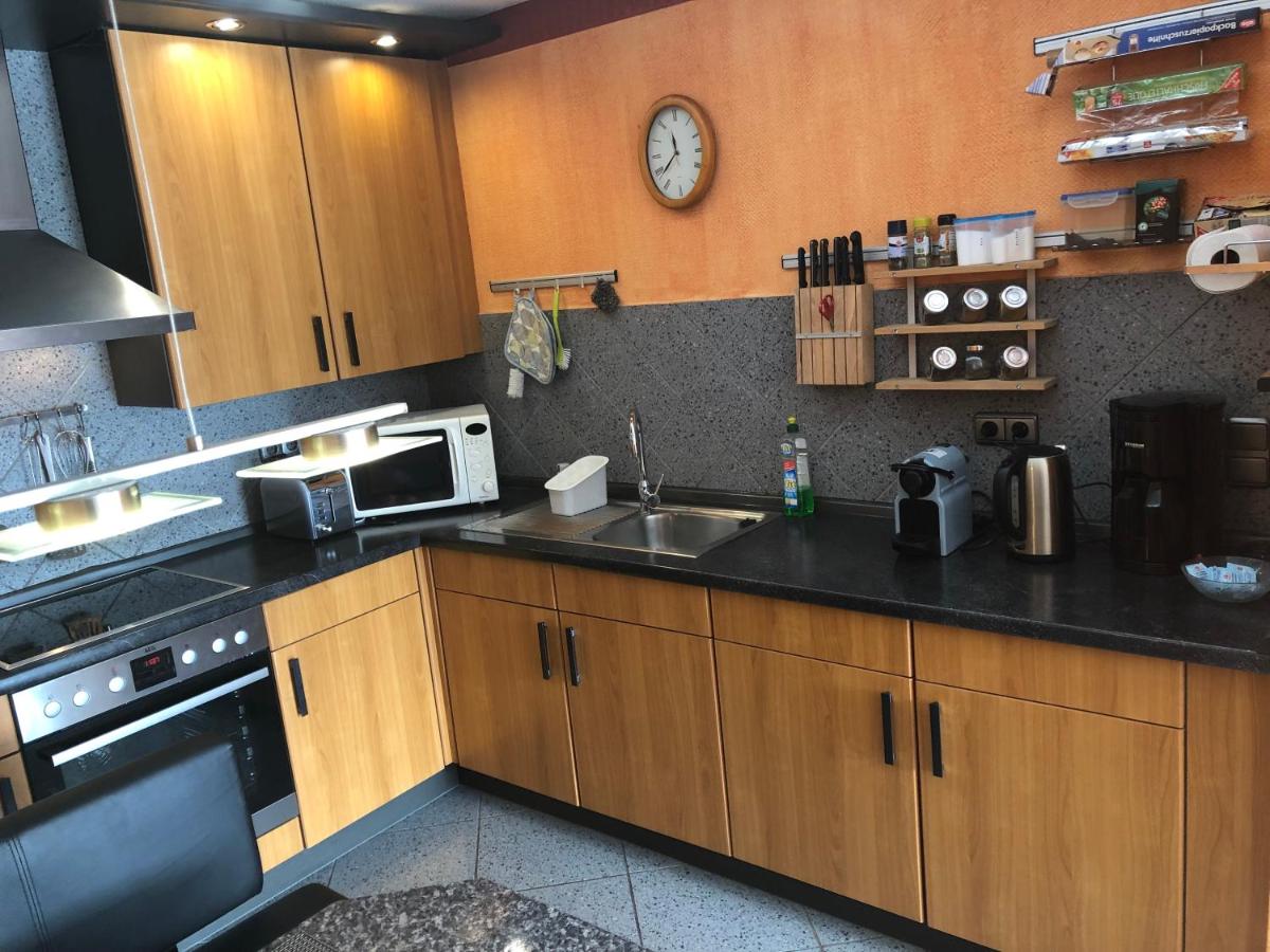 Super XXL Ferienwohnung 73 qm, mit Balkon - Hizvo