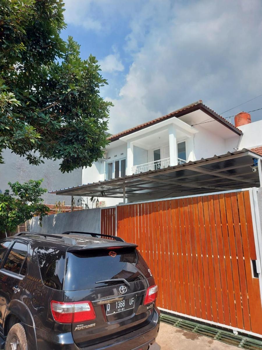 Suitetrails - JK House Bandung