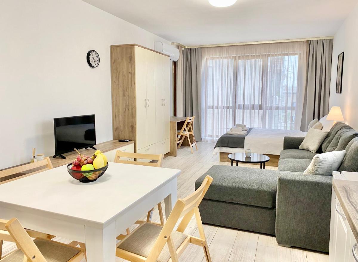 Modern Studio for 4 persons with Fast Wi-fi - Housity