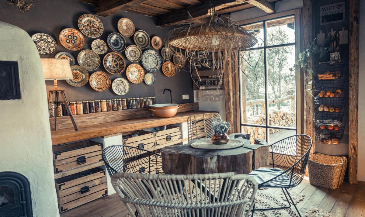 Nooks by AdyBeca - Balnaca Traditional Nook - Housity