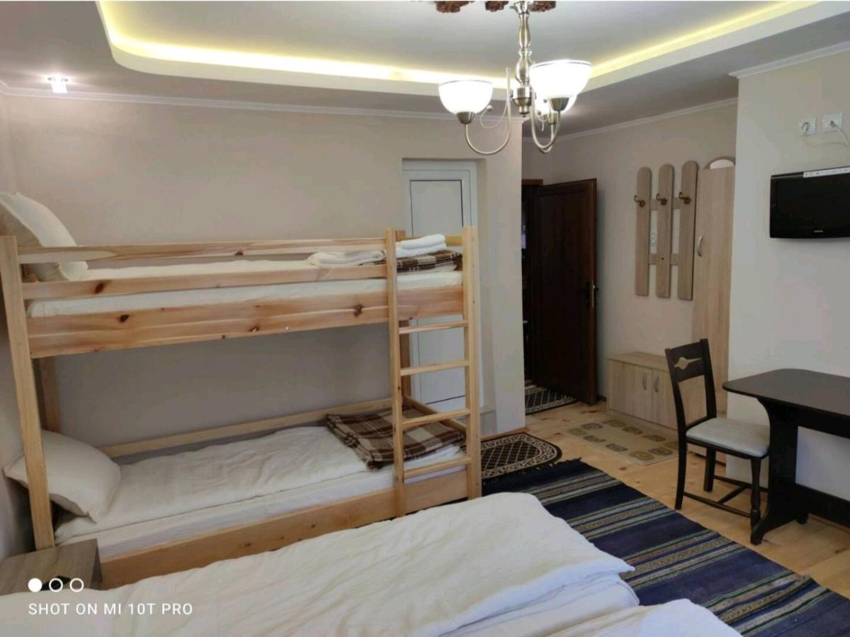 Gradpa Dobry's House - Housity