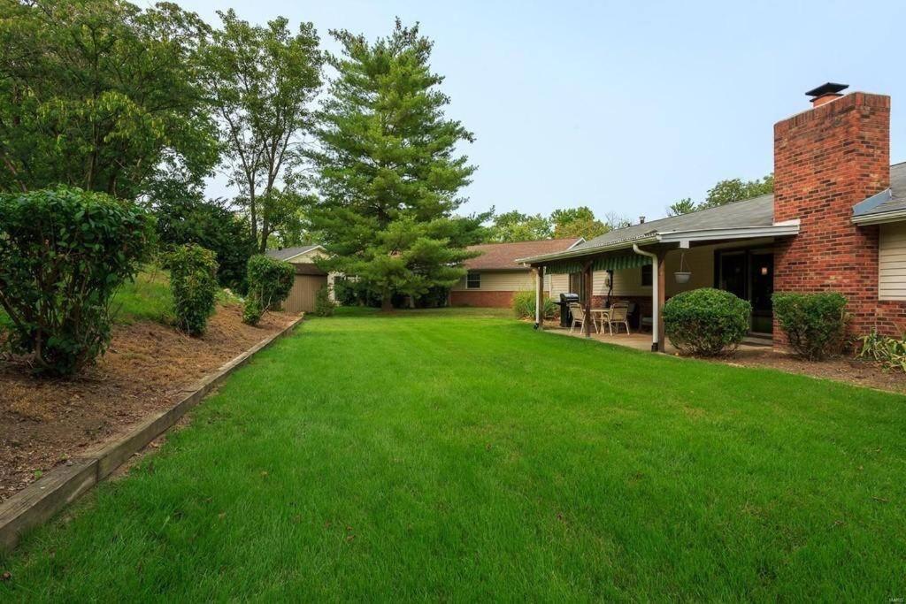 Comfortable 4 bedroom/spacious ranch home. - Housity